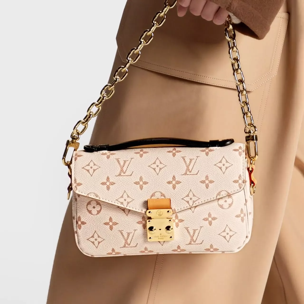 Cheap Louis Vuitton M46914 Pochette Métis East West 0113