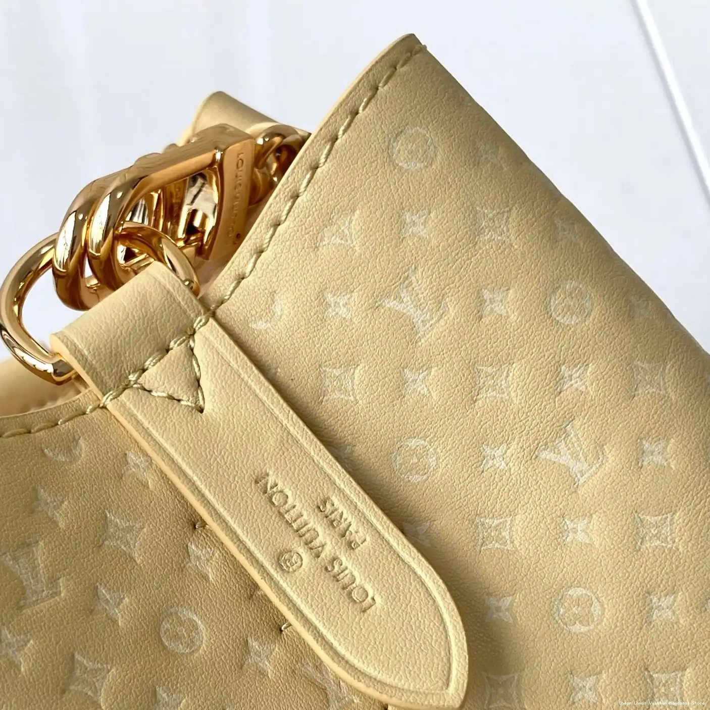 Cheap Louis BB Calfskin Vuitton Yellow M22599 Néonoé 0209